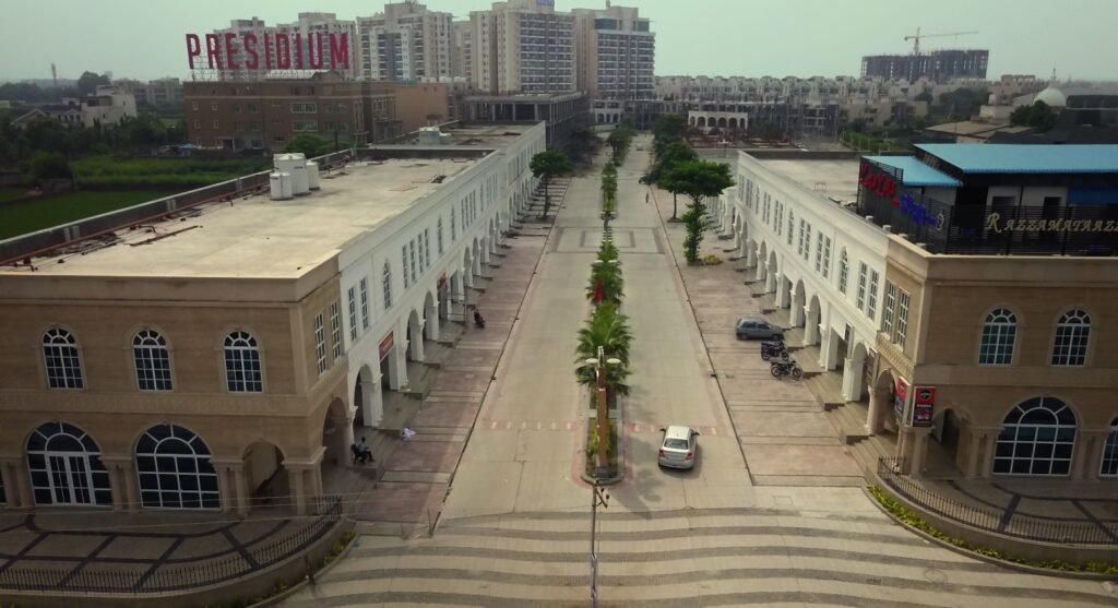 Royal Street Sector Satara